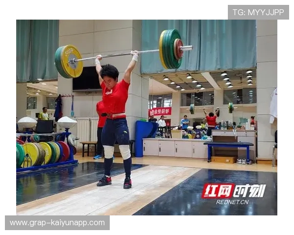 举重训练营与高校共建科研平台提升教练能力，举重培训班