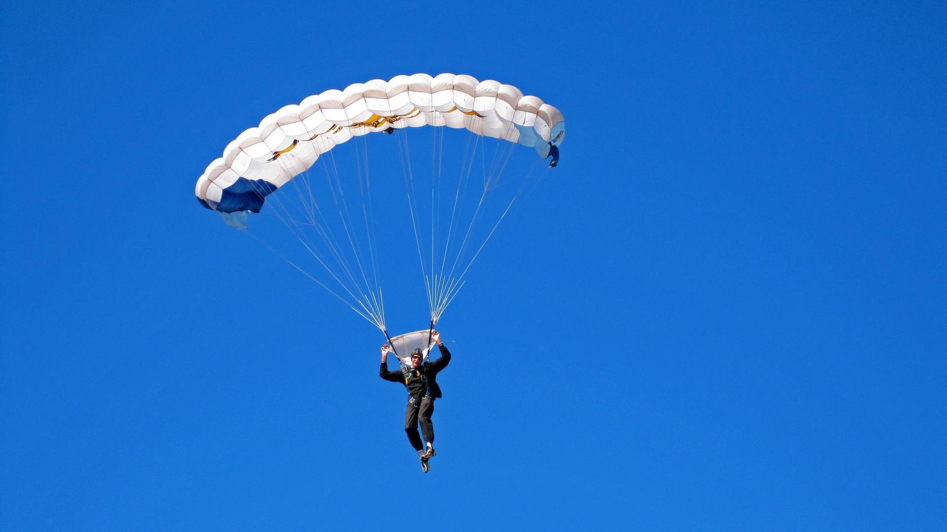 kaiyun开云体育-《堡垒之夜》“未来光影”创意盛典，玩家作品震撼全场！